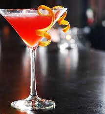 Kokteil unik me ngjyre te kuqe jo alkolik.