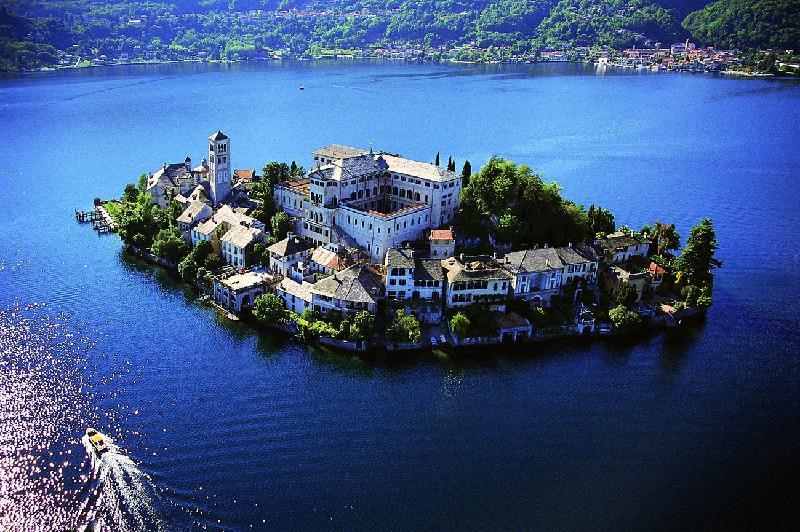 Liqeni Orta, Itali
