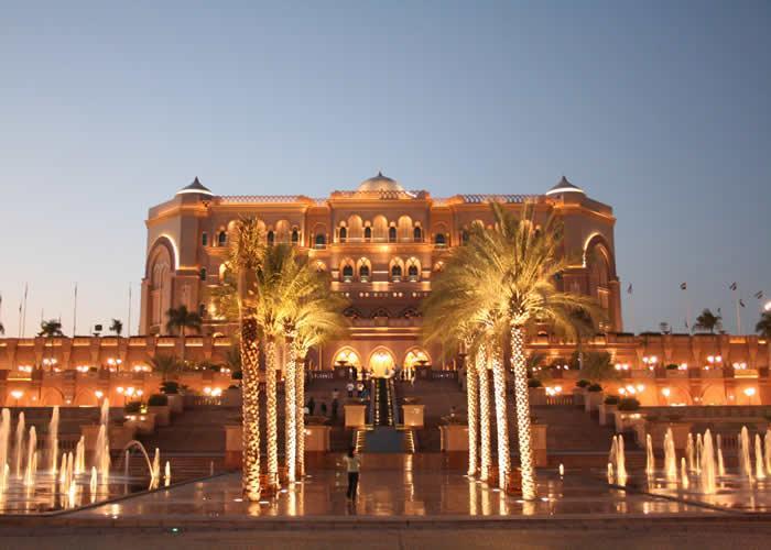 Emirates Palace, Abu Dhabi, hoteli m luksoz n bot